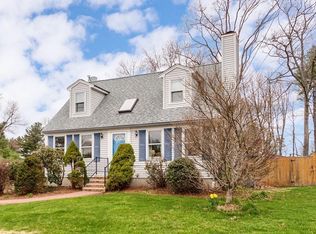 4 Gardner Ln, Ayer, MA 01432