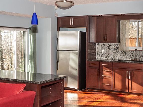 3rd image of 9422 Continental Dr
