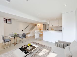 572 Palmerston Ave, Toronto, ON M6G 2P7