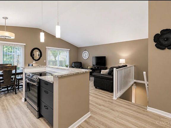 3rd image of 1073 Crisfield Dr