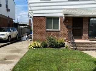 5732 156th St, Flushing, NY 11355