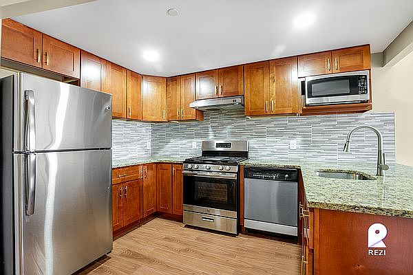 1st image of 172-18 Jamaica Ave #502