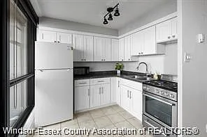 111 Riverside Dr E #914 — Photo 14