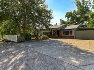 2910 Mahan St, Redding, CA 96001