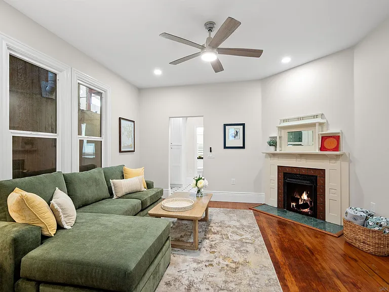 2251 Brant St — Photo 2
