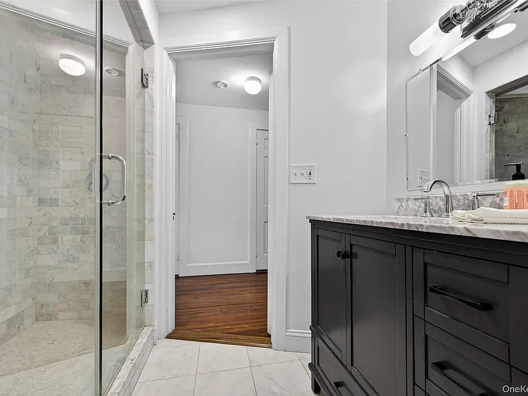 490 Duck Pond Rd — Photo 22