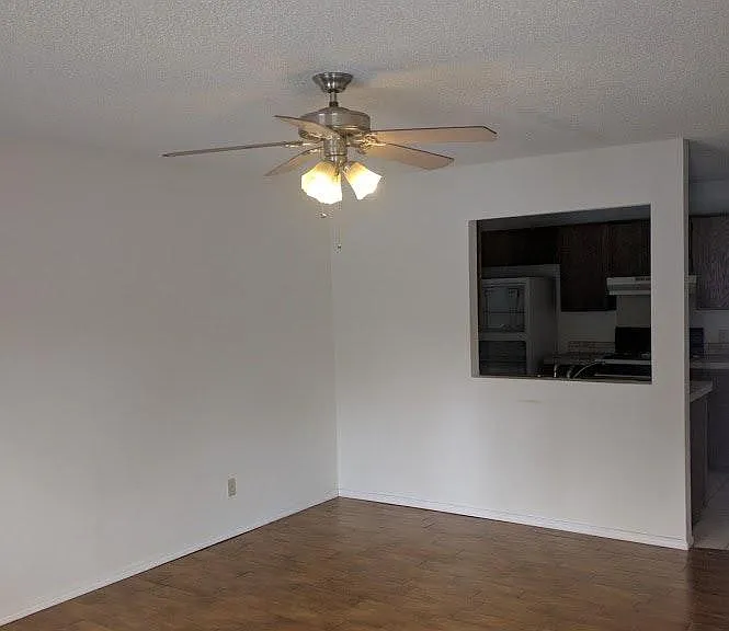 665 N Betty Jo Dr #AVAIL NOW — Photo 2