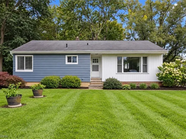 6860 Murray Ridge Rd, Elyria, OH 44035