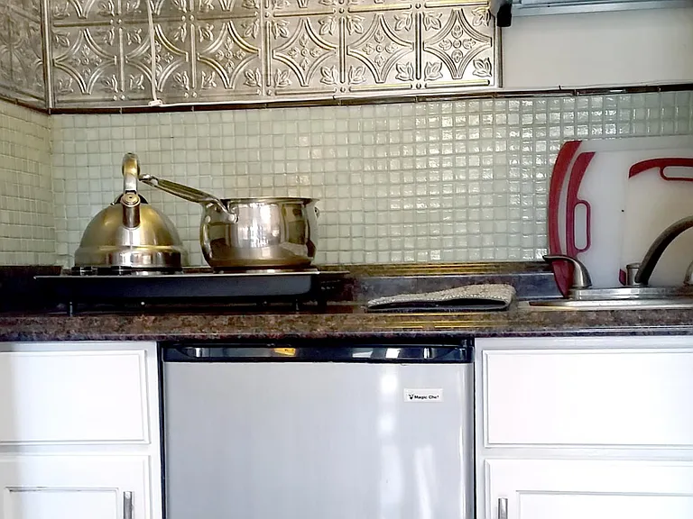 efficiency kitchen