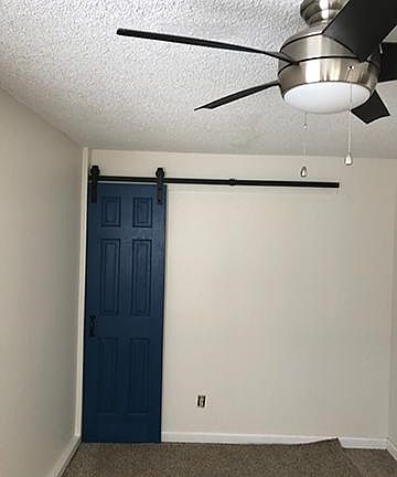 2nd bedroom (with walkin) ideal for kids or office