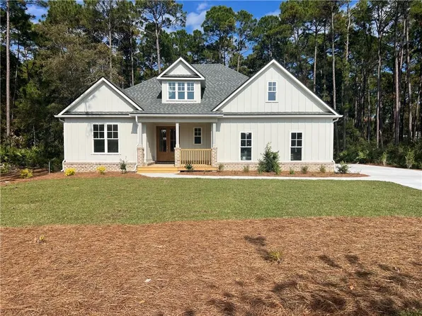 110 Clubhouse Circle St, Marys, GA 31558
