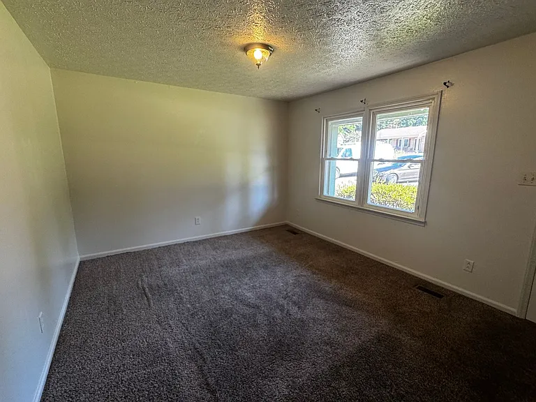1416 Lenoir Dr — Photo 11