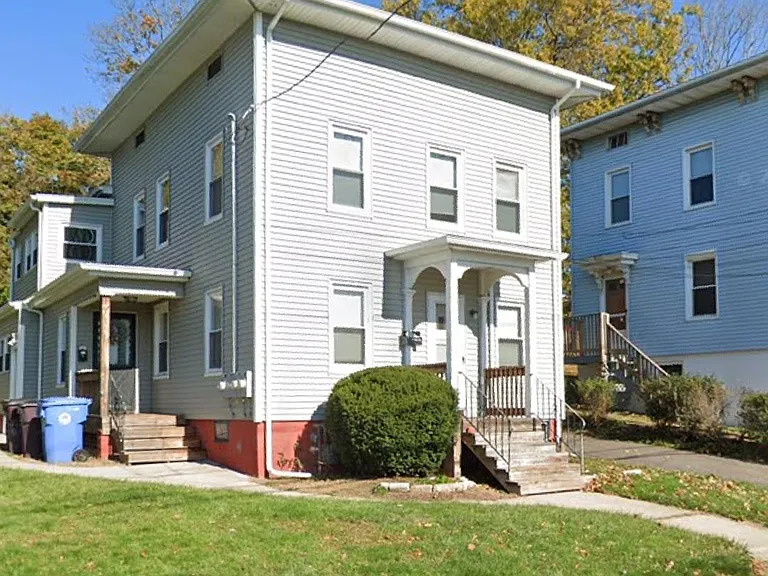 167 Hart St #1 — Photo 1