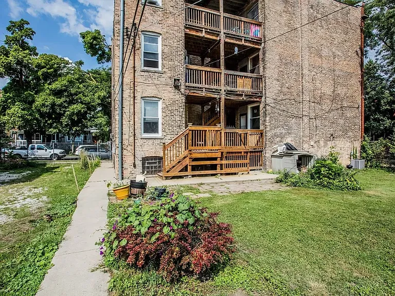 2057 N Albany Ave #1 — Photo 23