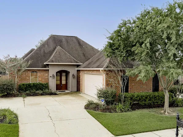8601 Foxfield Dr, Baton Rouge, LA 70809