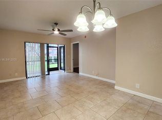 2562 NW 89th Dr, Pompano Beach, FL 33065