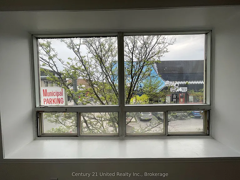 174.5 Hunter St W #9 — Photo 7