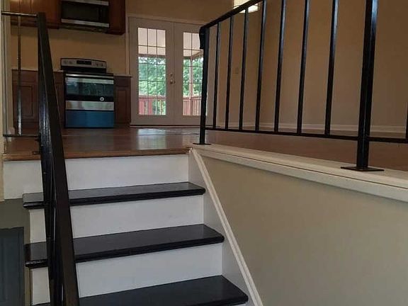 3rd image of 2609 Haverknoll Dr