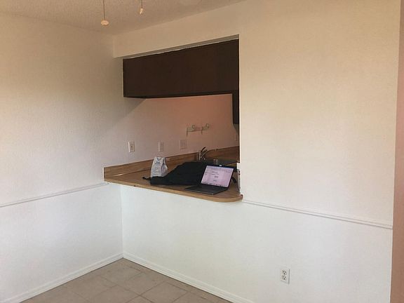3rd image of 24407 27th Ave S APT 1