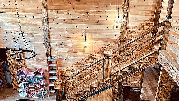 5th image of 1167 Begonia Rd