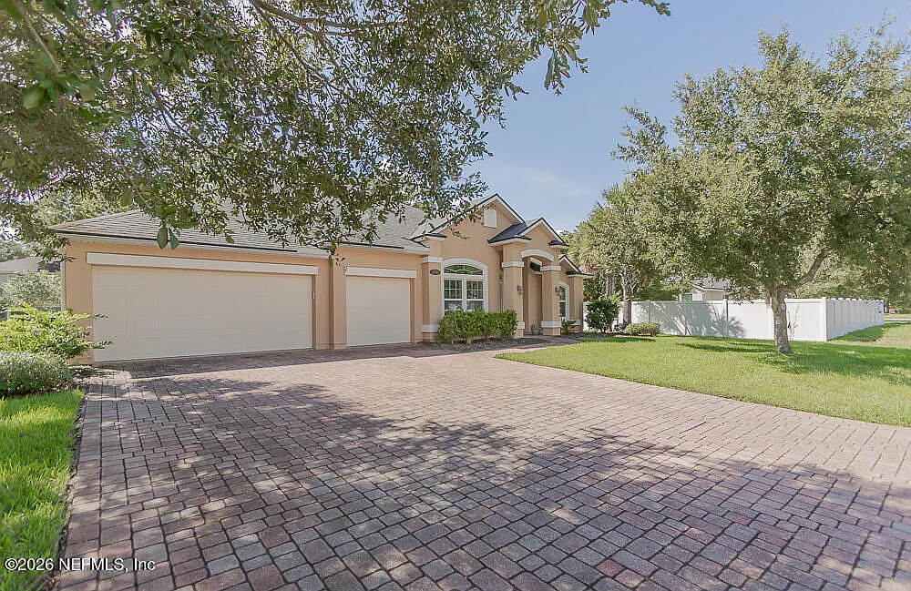 4 bed, 3.0 bath, 3011 sqft, $2,900 — Photo 2