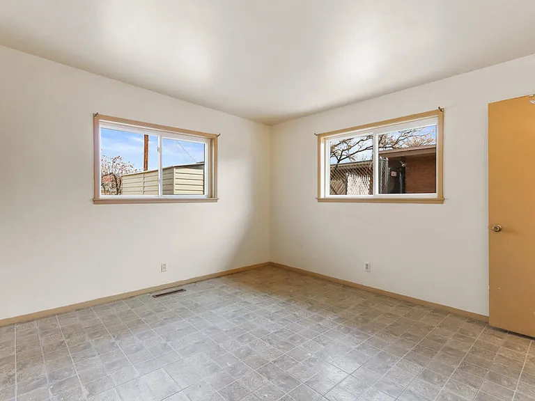 5201 Cornell Ave — Photo 11