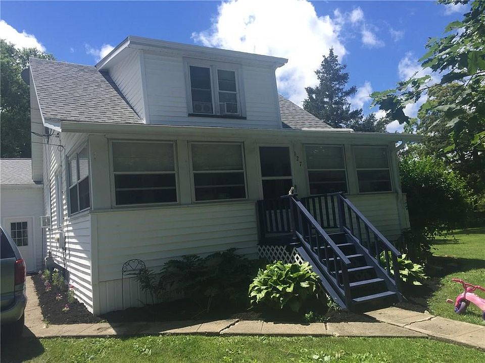 1st image of 127 Lincoln Ave