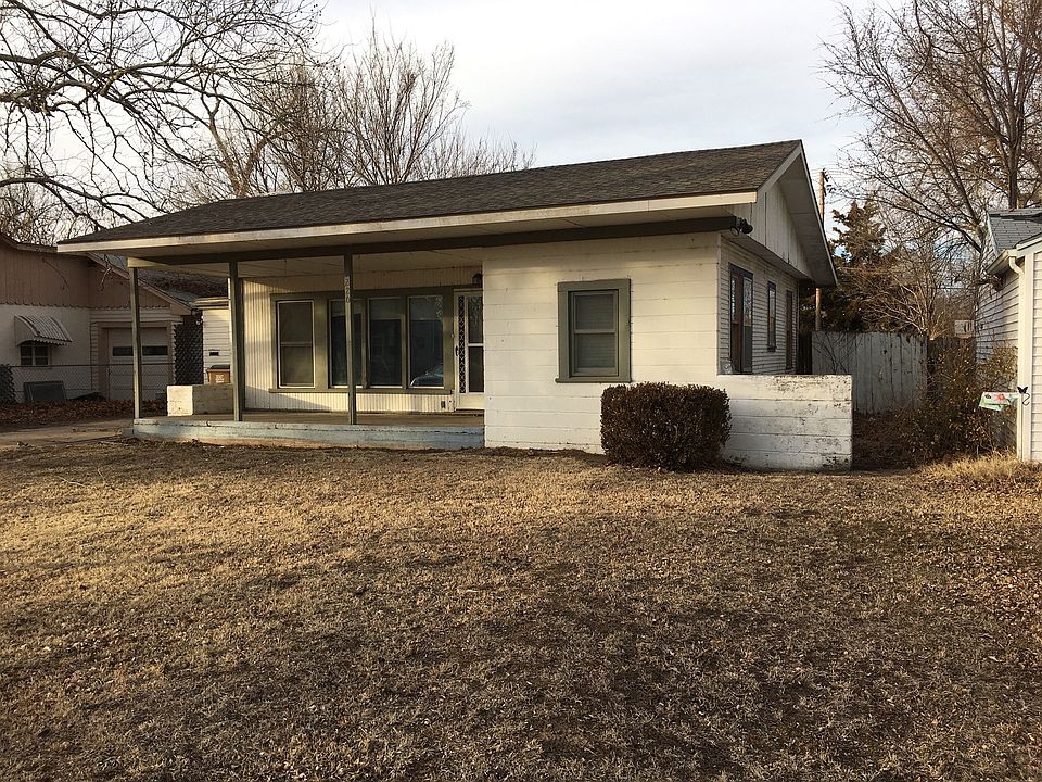 1st image of 220 W 24th Ave
