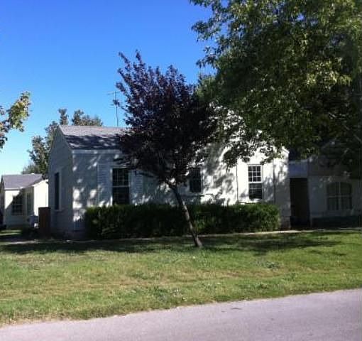 2nd image of 807 S Louisville Ave