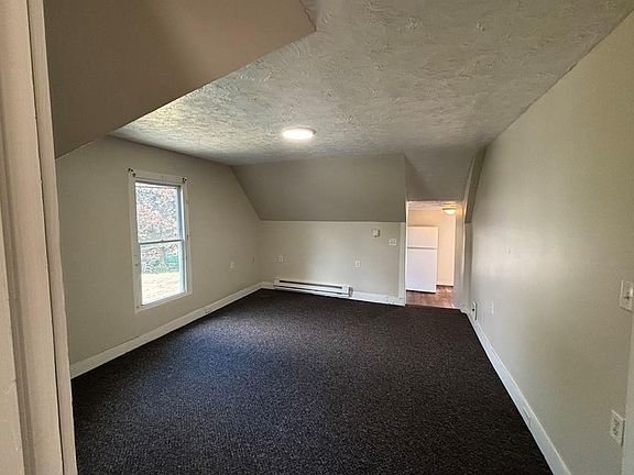 3rd image of 759 Carpenter St APT B