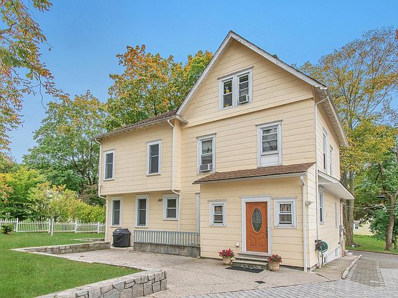 2nd image of 53 Union Ave #2