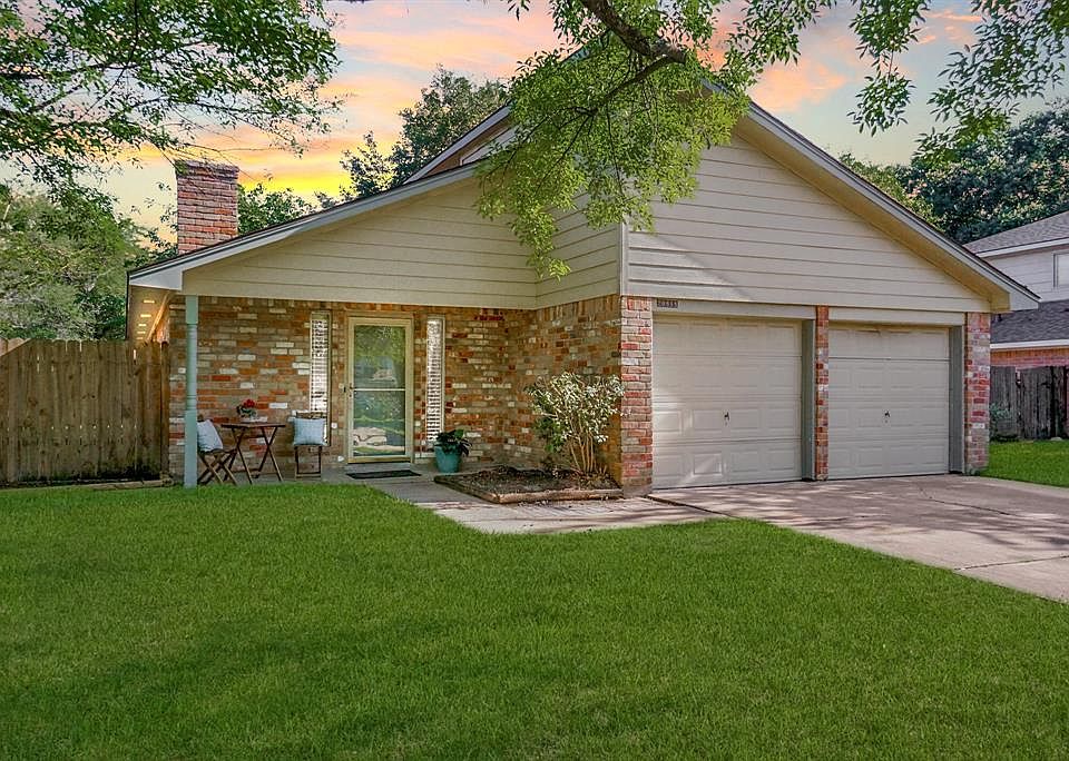 1st image of 20818 Park Pine Dr