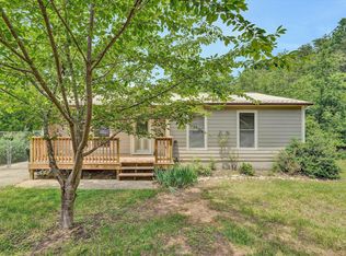 4064 Crawford Rd, Roanoke, VA 24018