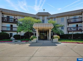 4000 S 56th St APT 110B, Lincoln, NE 68506