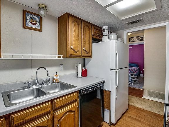 4th image of 5429 Knollridge Dr