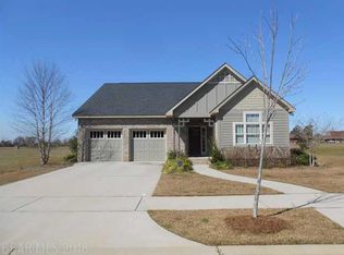 122 Cottage Ln, Atmore, AL 36502