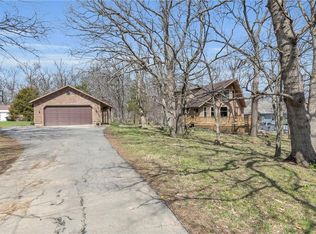 13 Cedars St, Freeman, MO 64746