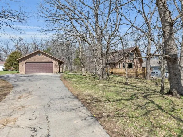 13 Cedars St, Freeman, MO 64746