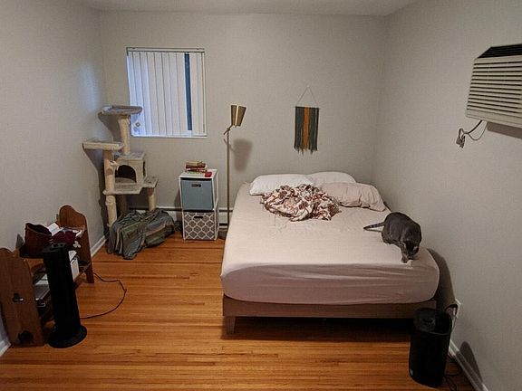 5th image of 730 Fairview Ave N APT 9