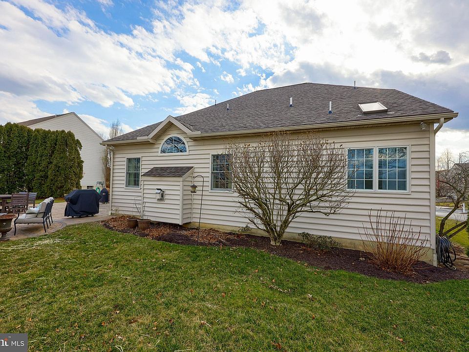 3337 Harwood Ln, Sinking Spring, PA 19608 Zillow