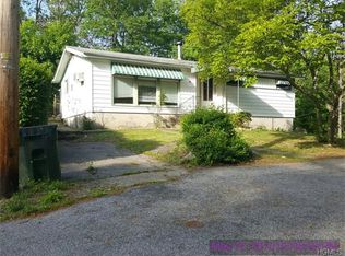 20 Walker Rd, Highland Falls, NY 10928