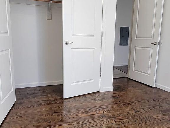 4th image of 156 Gregory Ave APT C3