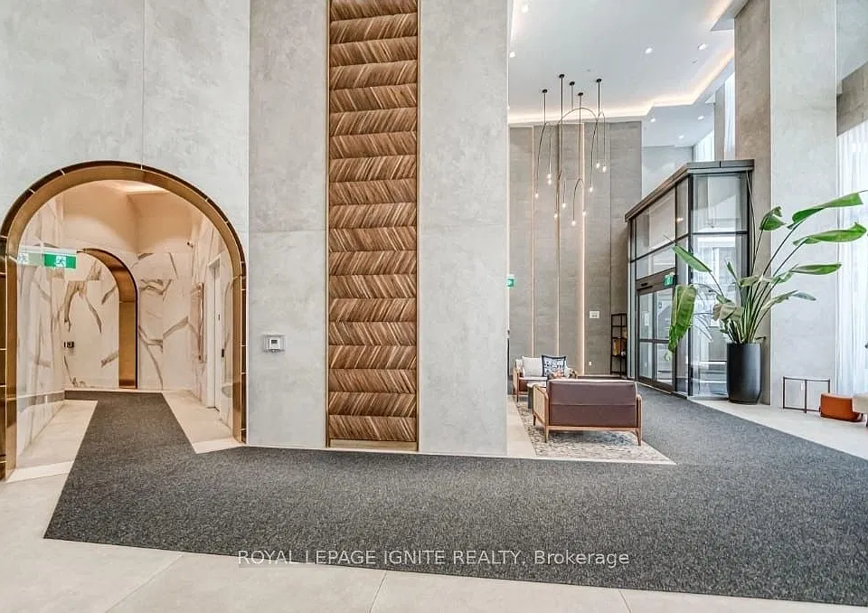 1000 Portage Pkwy #4002