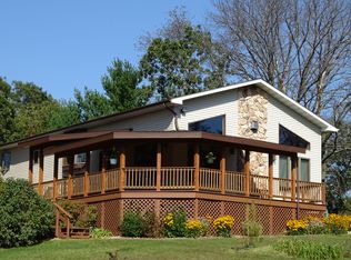 S2500 Vanhy Ct, Baraboo, WI 53913