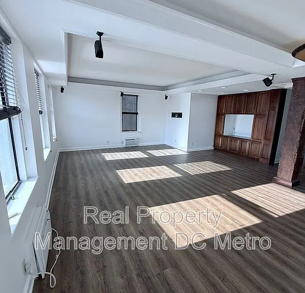 1316 New Hampshire Ave NW #702 — Photo 7