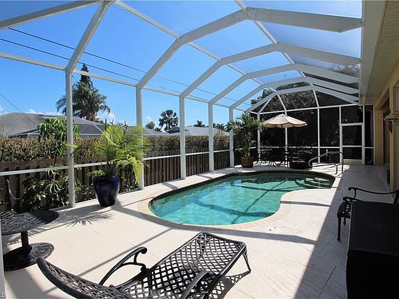 4th image of 5227 Agualinda Blvd