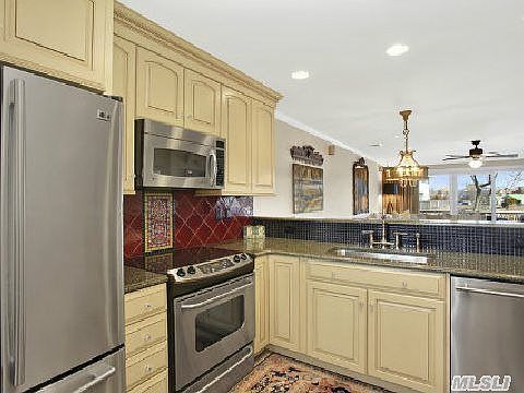 2nd image of 3030 Mitchell Rd