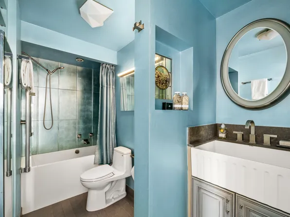 880 5th Avenue image 11 of 13