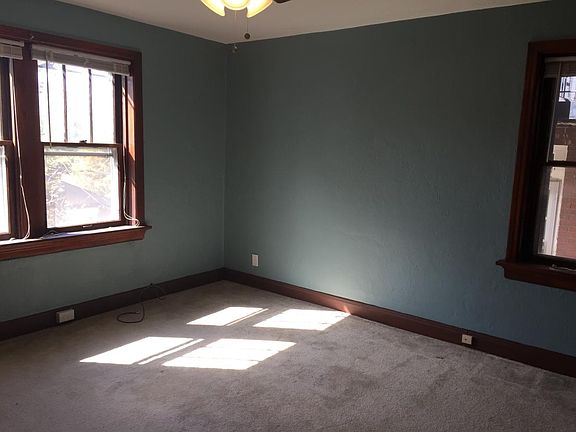 Bedroom - diff angle