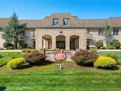 39 Sachem Dr APT 210, Cranston, RI, 02920